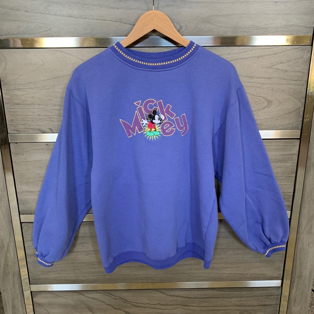VINTAGE DISNEY Mickey Sweater